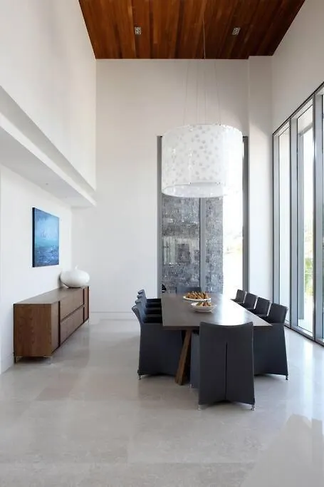 Racquet Retreat By Noosa Secret Destinations- Short Walk To Hastings Street Villa